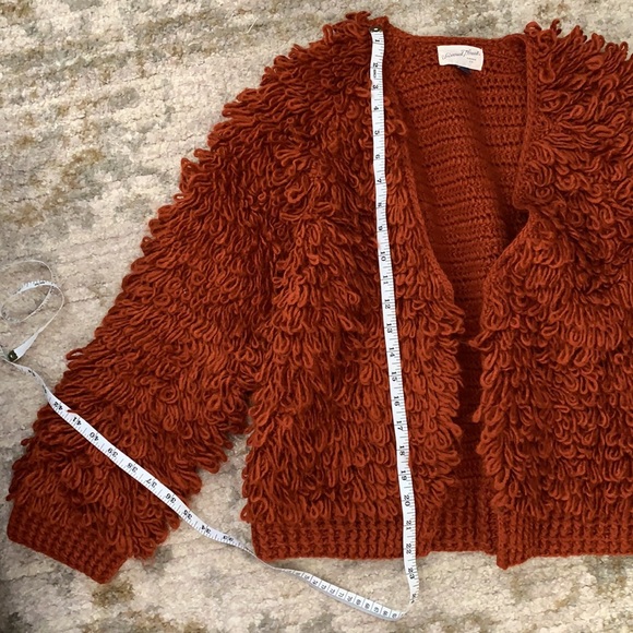 Universal Thread Statement Jacket - Picture 6 of 7